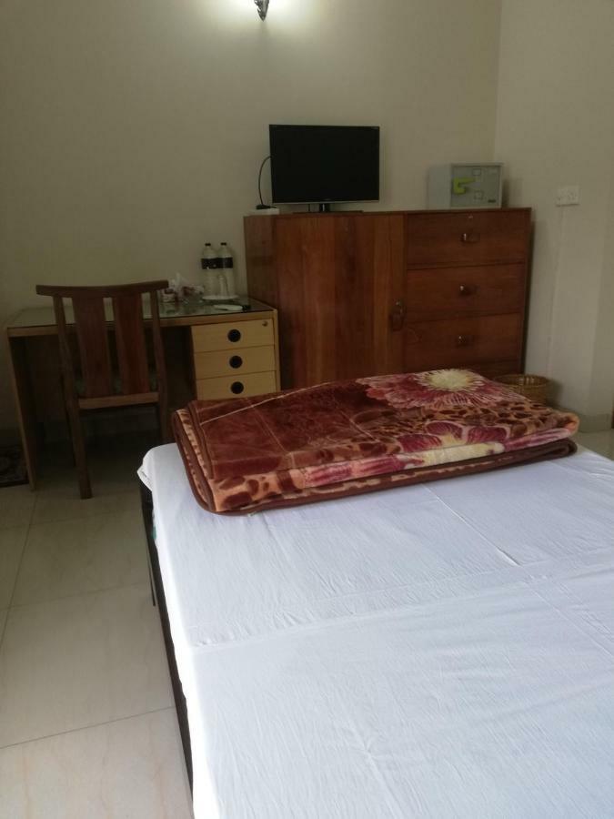 Ambrosia Guest House Dhaka Exterior foto